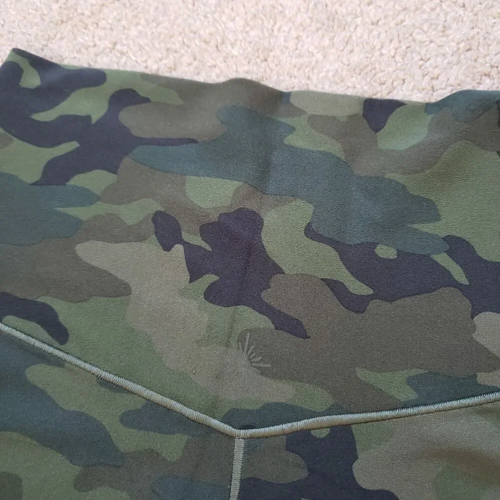 OFFLINE By Aerie Real Me Crossover High Waisted 3" Bike Short Camouflage Size M - Picture 5 of 7